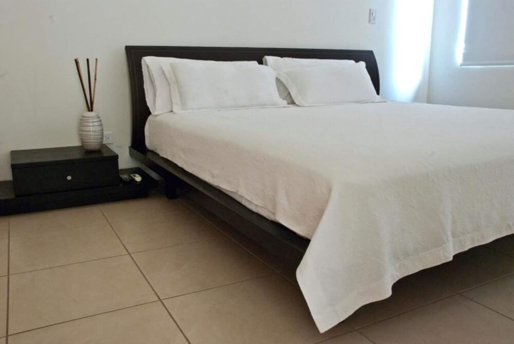 Hotel Punta Leona Хако Номер фото